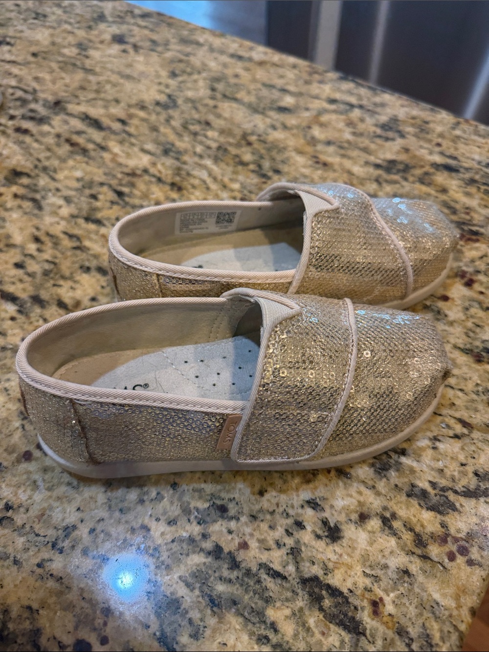 Toddler size Tom’s - 10